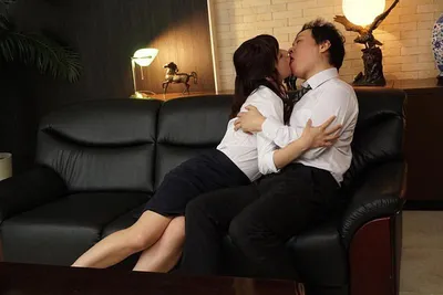 Cô vợ dối anh xã tăng ca để ở lại xxx với sếp